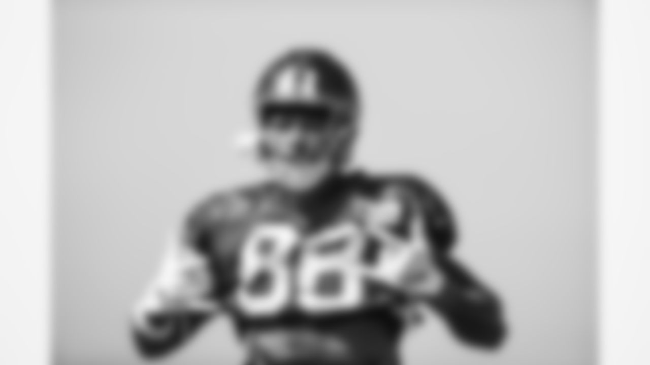 Evan Engram (88)