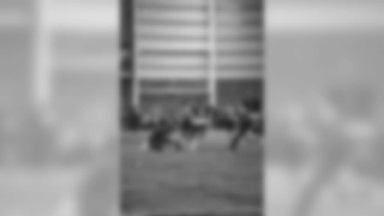 E_18_1206_GiantsPractice036