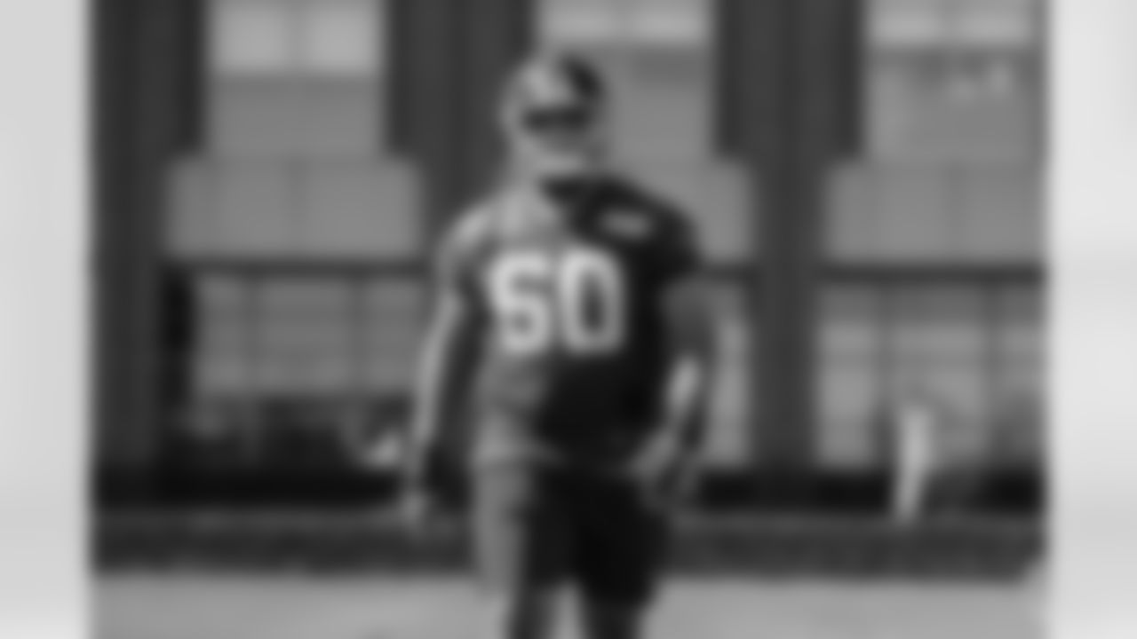 OL Kyle Murphy (60)