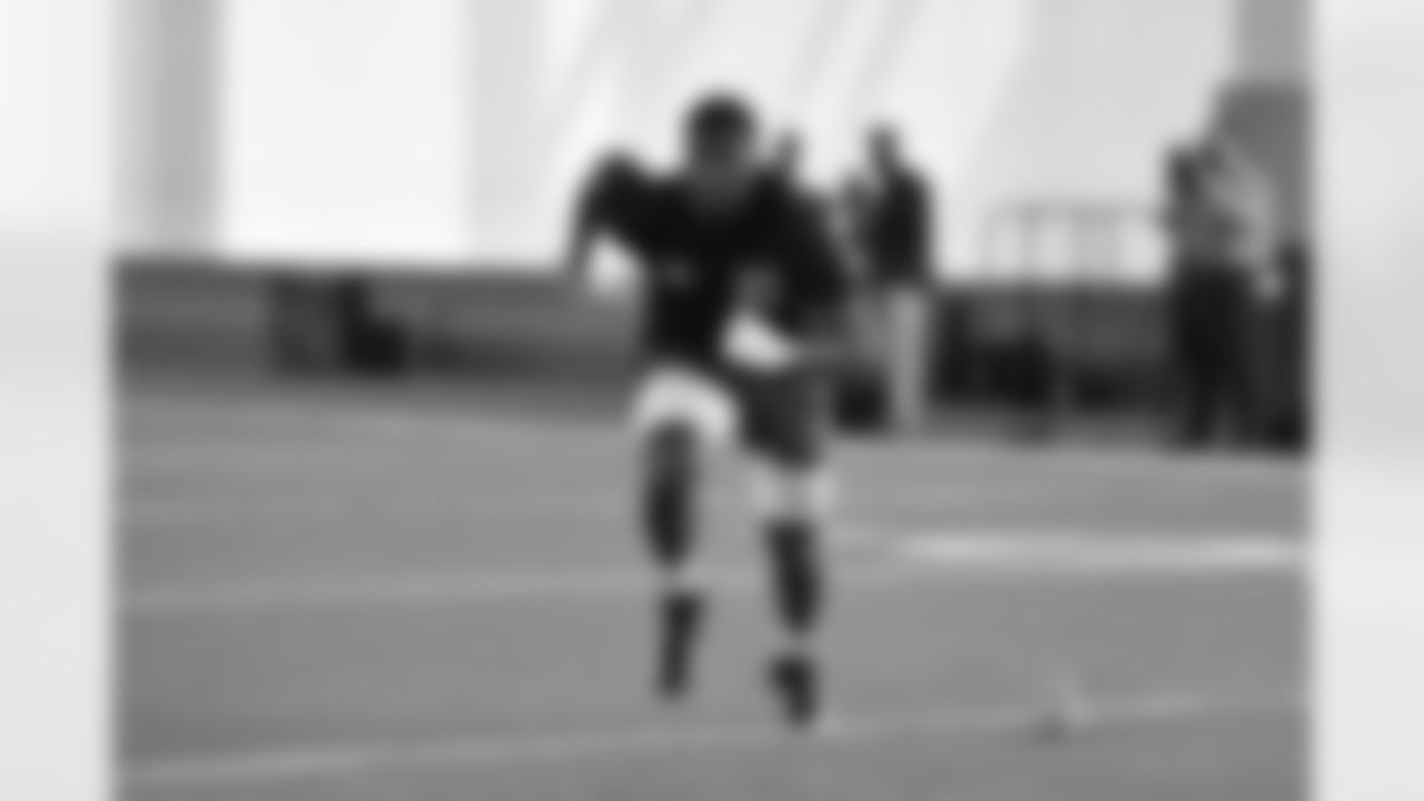 Oklahoma State Cowboys cornerback Rodarius Williams runs position drills during the pro day event, Thursday, April 1, 2021 in Stillwater, Okla. (Alika Jenner via AP)