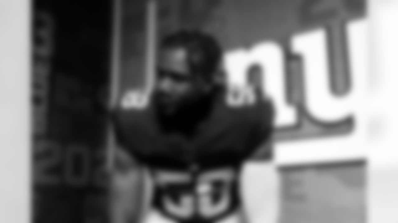 LB Bobby Okereke (58)