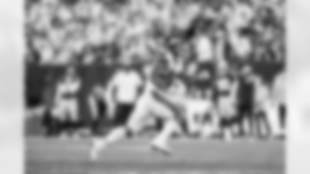 Saquon Barkley (26)