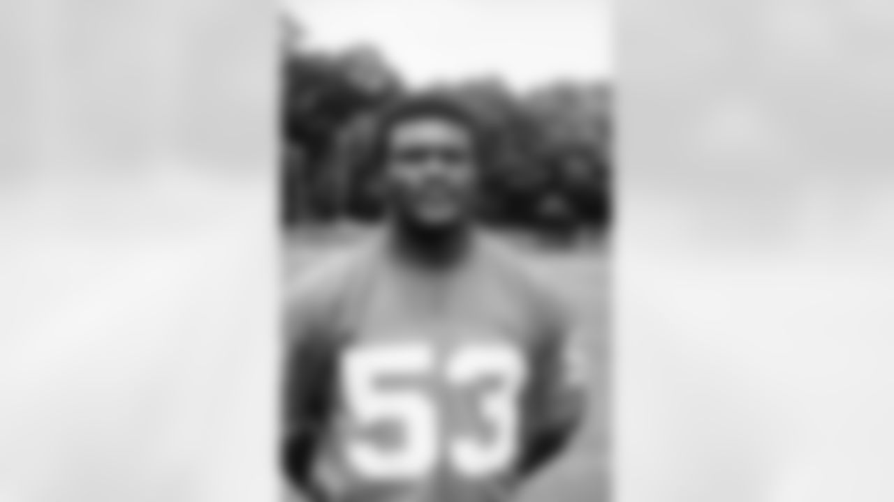 Harry Carson of the New York Giants is shown July 9, 1976. (AP Photo)
