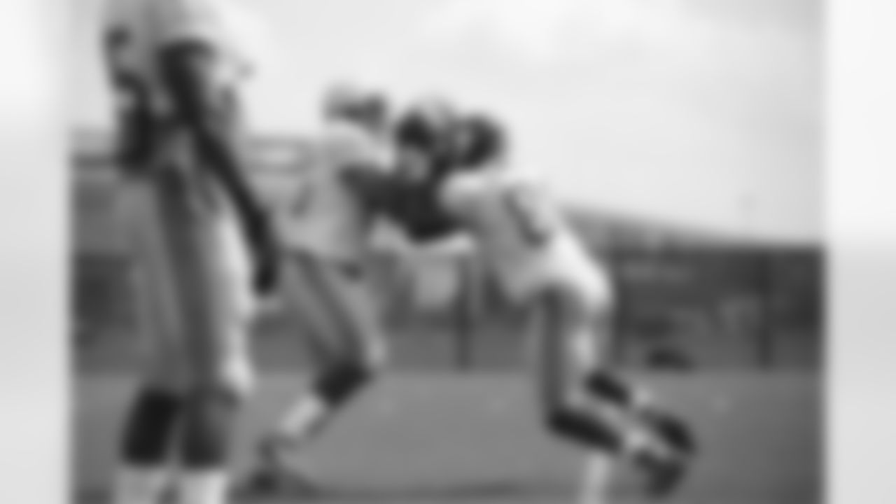 TE JEROME CUNNINGHAM, TE DANIEL FELLS