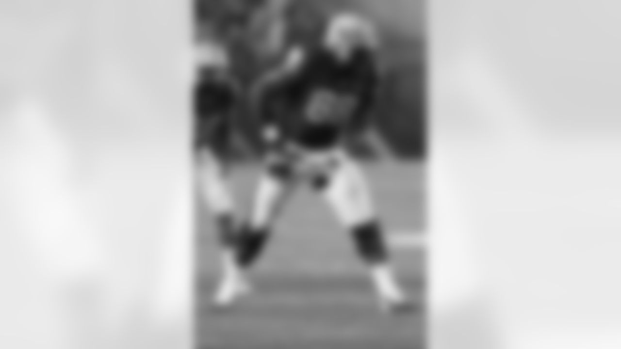 OT T.J. Clemmings, Pittsburgh