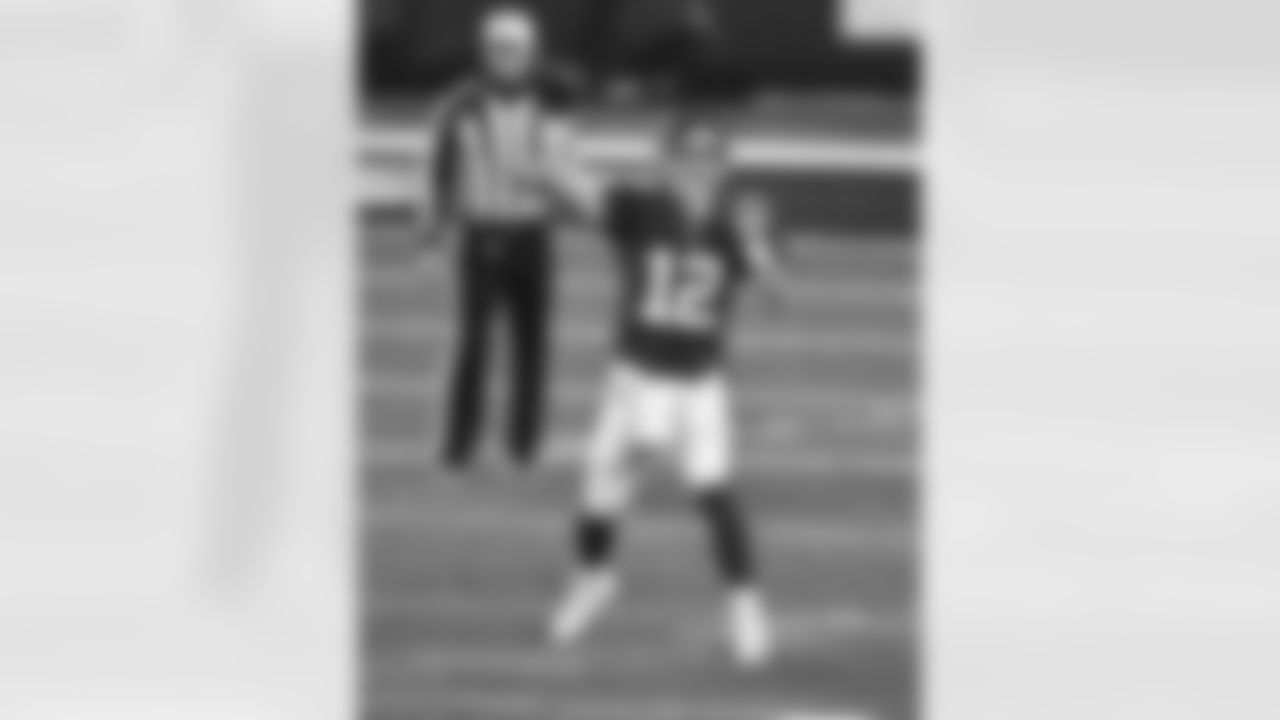 QB Colt McCoy (UFA)