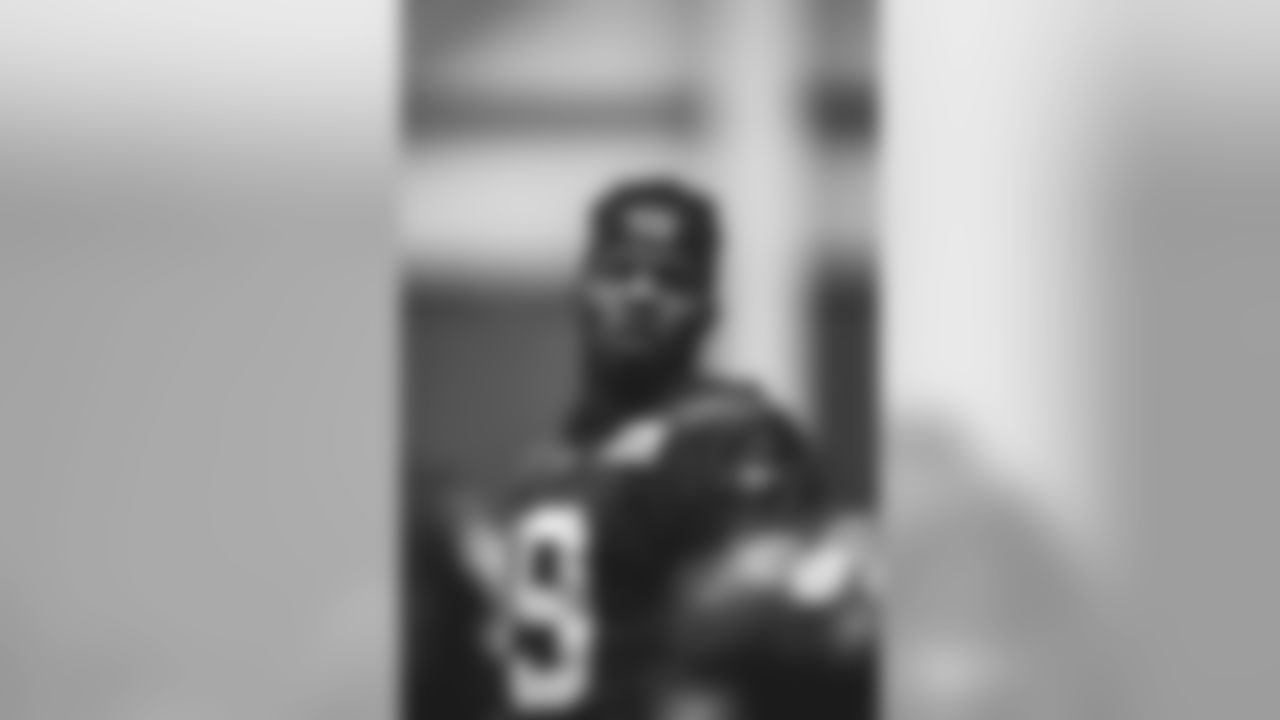 E_18_1115_GiantsPractice004