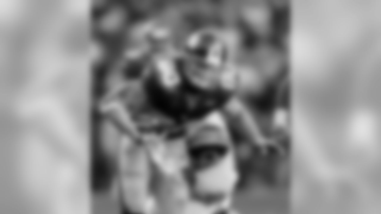 T.6 Jeremy Shockey-2004-6 TDs