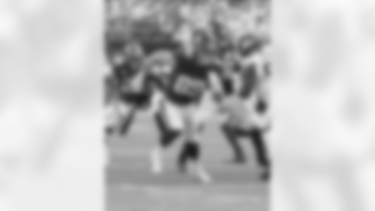 New York Giants tight end Nick Vannett (89) during a NFL football game against the Minnesota Vikings, Saturday December 24, 2022 in Minneapolis, Minnesota (Evan Pinkus\New York Giants )