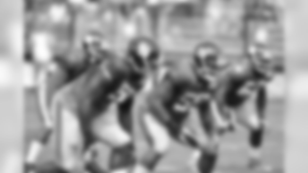 LB DEVON KENNARD, LB JON BEASON, LB JONATHAN CASILLAS