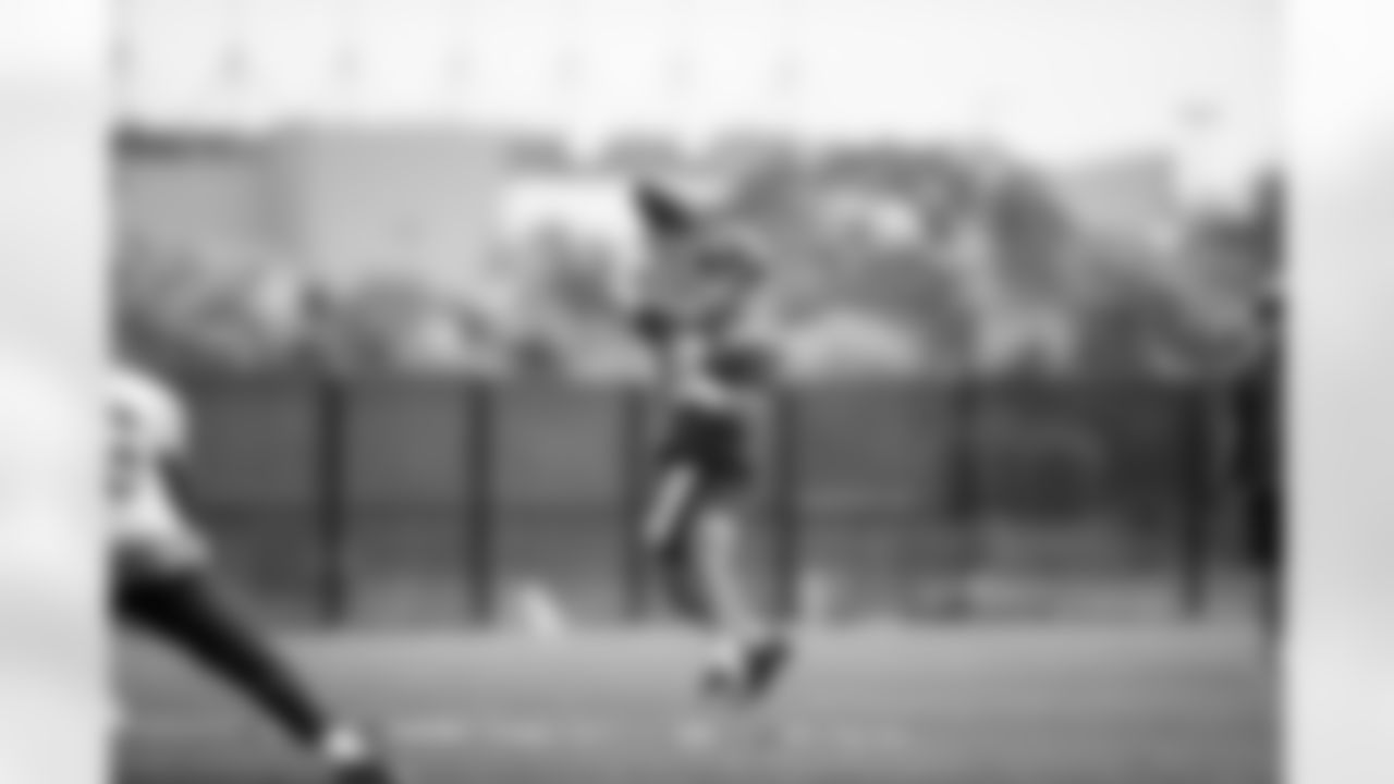QB Daniel Jones (8)