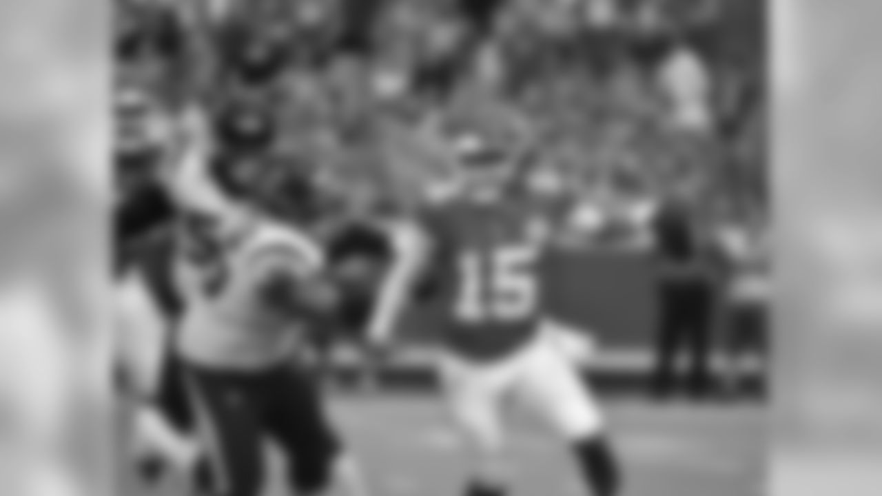 DE Christian Covington