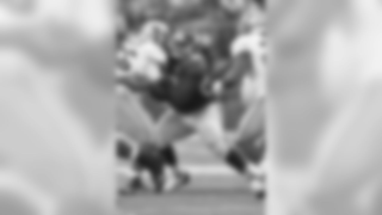 Mike Patterson, Defensive tackle