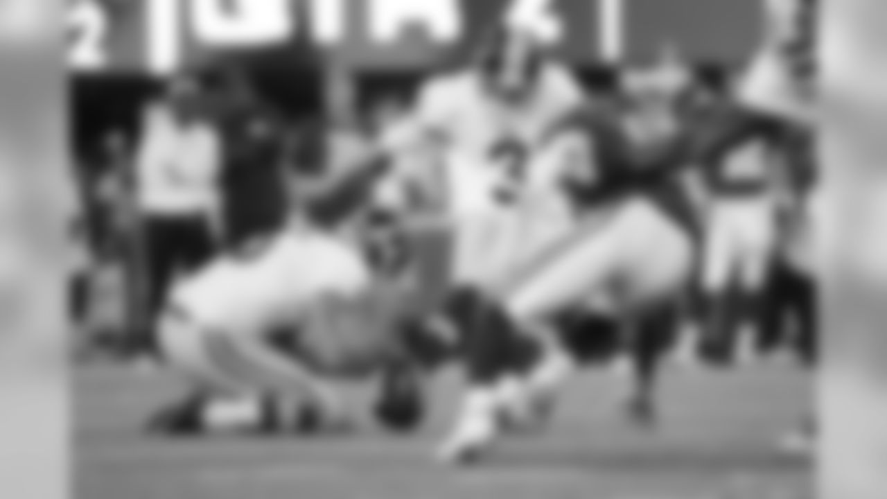 2ND QTR, 11:36, Dustin Hopkins kicks a 44-yard field goal, NYG 12 - WAS 3
