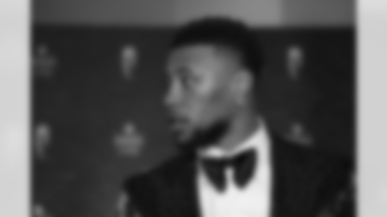 New York Giants running back Saquon Barkley (26) arrives at the NFL Honors awards show on Thursday, February 9, 2023 in Phoenix, Arizona. (Ben Liebenberg/NFL)