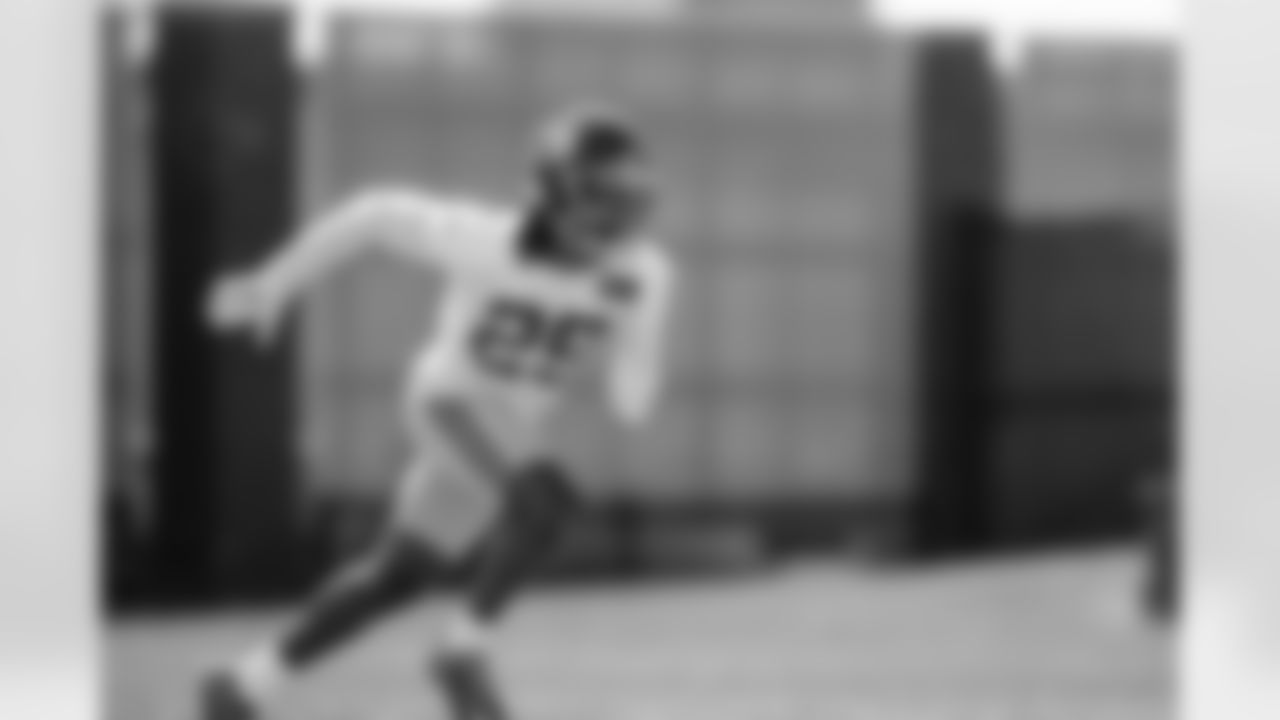 Xavier McKinney (29)