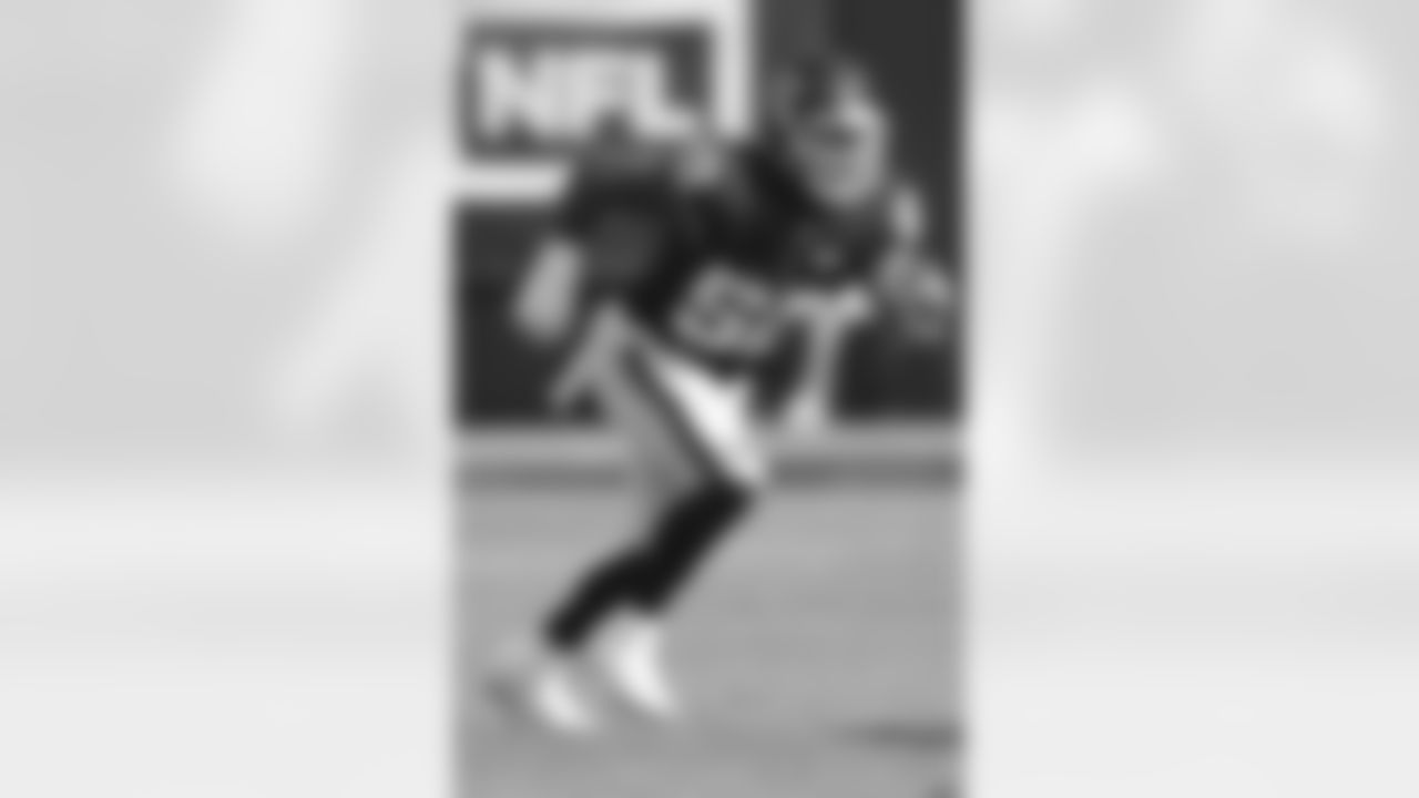 OLB Ryan Anderson