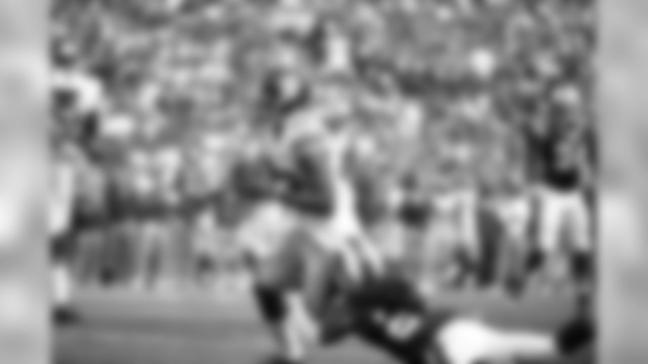 WR RUEBEN RANDLE
After recording seven receptions for 116 yards and a touchdown in Week 3, Randle followed up with three receptions for 31 yards, including an 11-yard score.