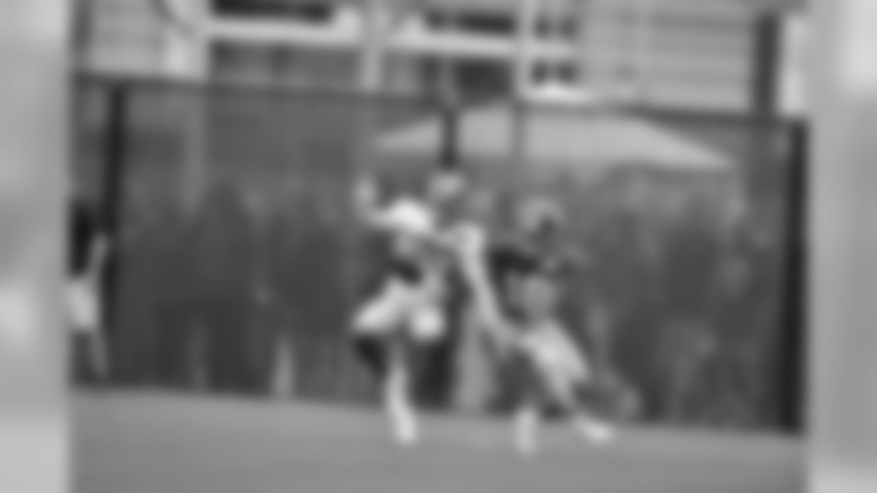 Giants hit the practice field on Monday