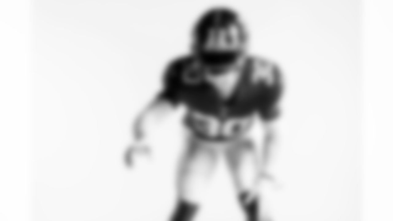 CB Darnay Holmes (30)