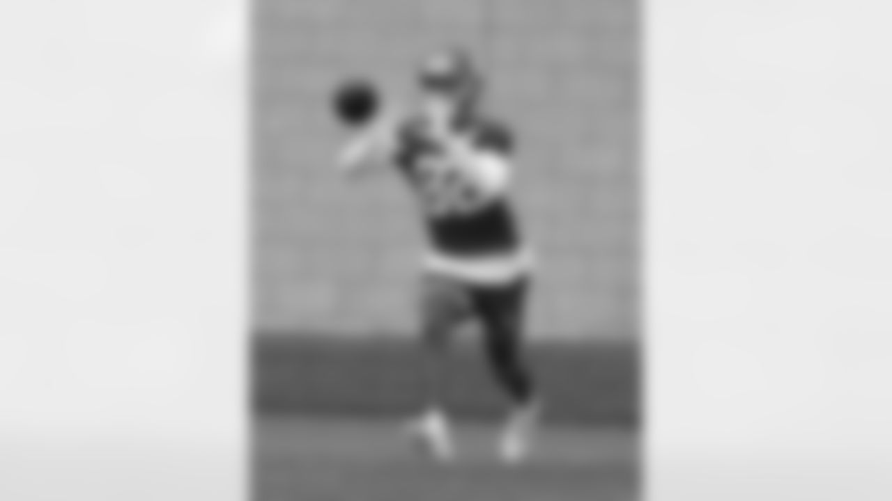 WR Robert Foster