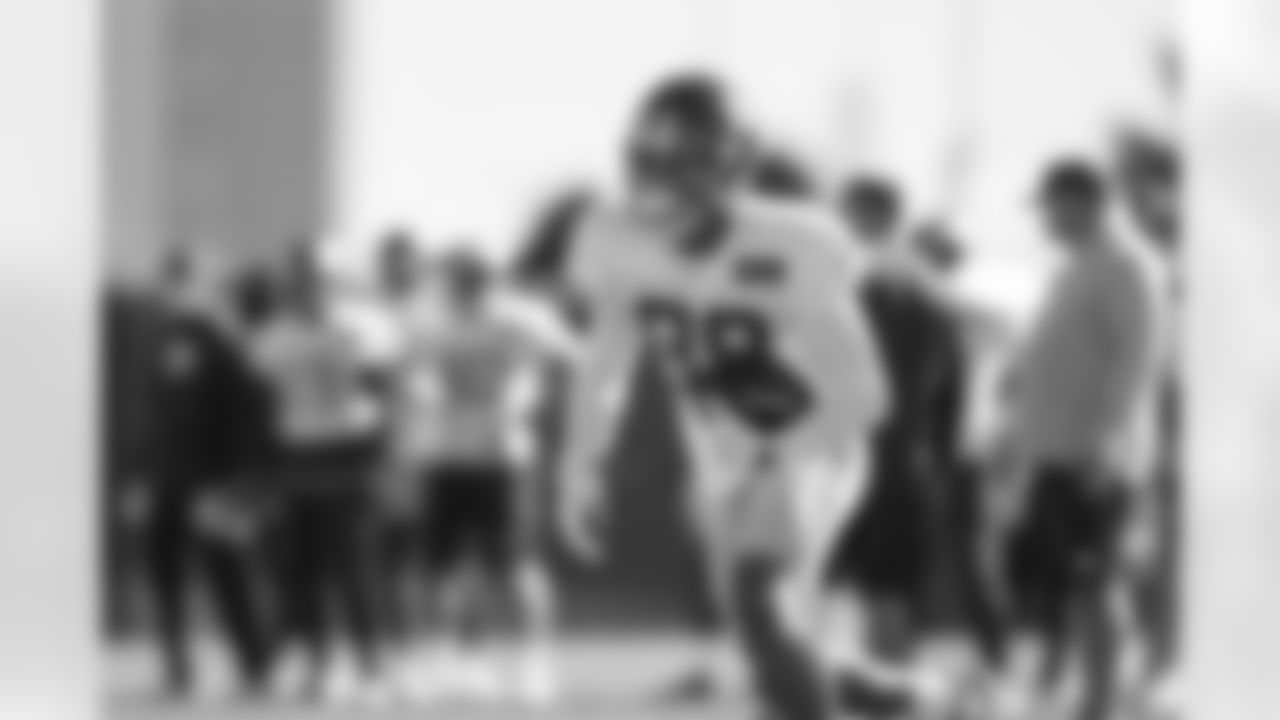 Evan Engram (88)