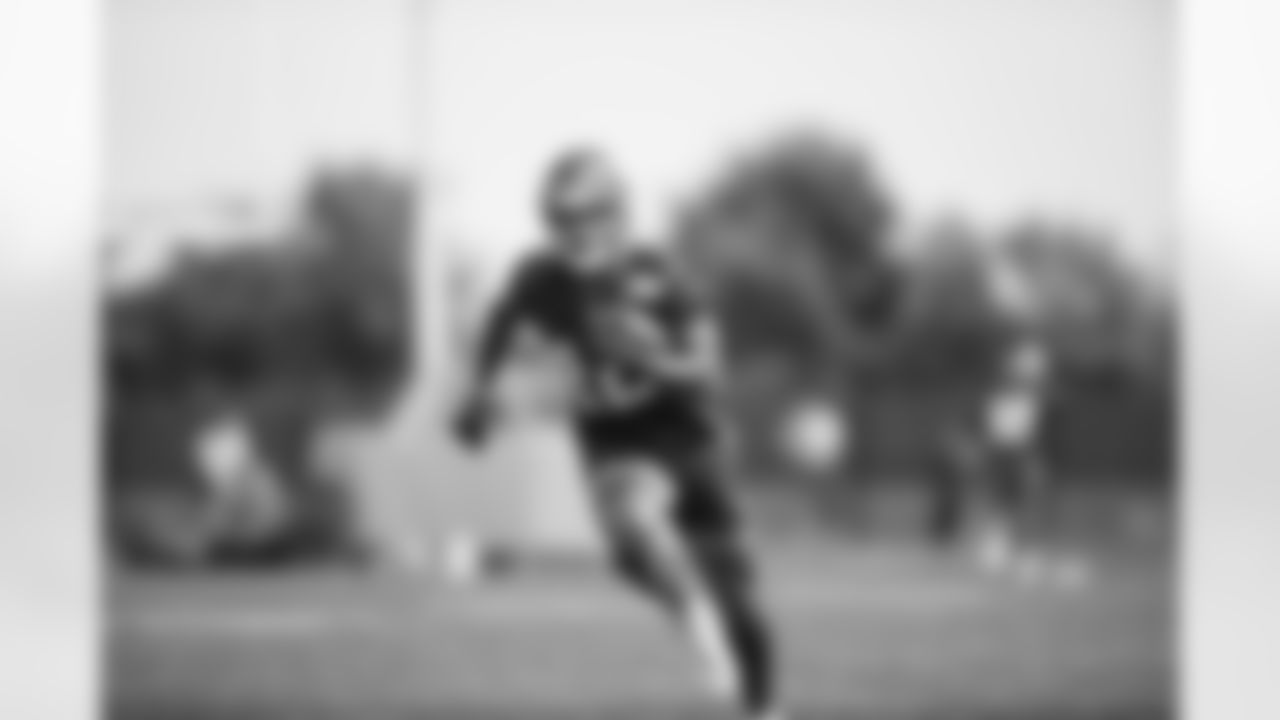 TE Darren Waller (12)