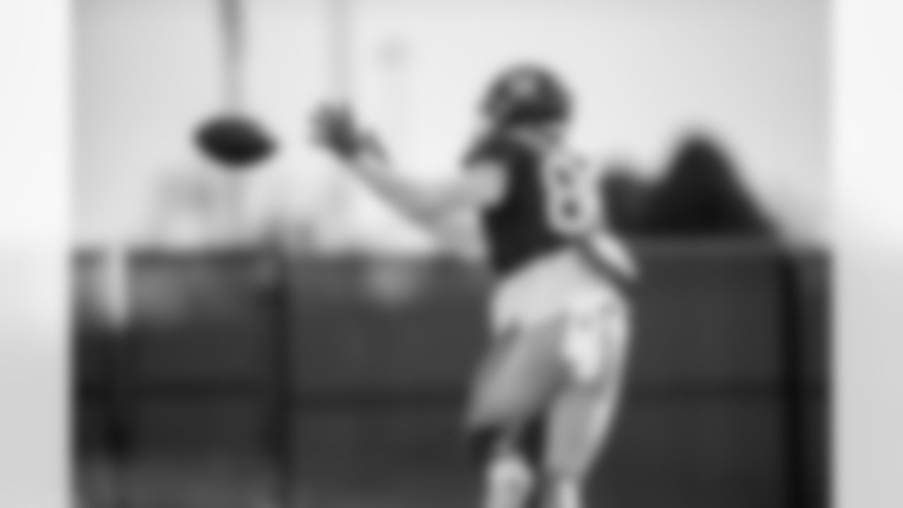 Evan Engram (88)