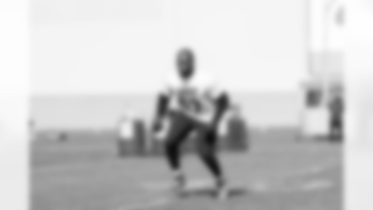 Jarrad Davis (57)