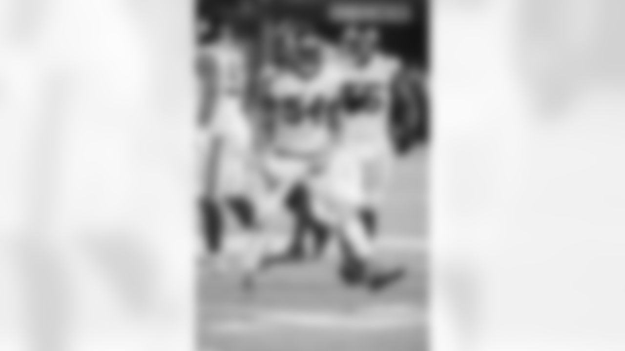 Jaylon Smith (54)