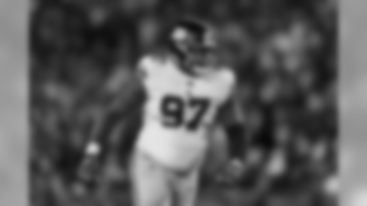 DL Dexter Lawrence
(Ryan Kang via AP)