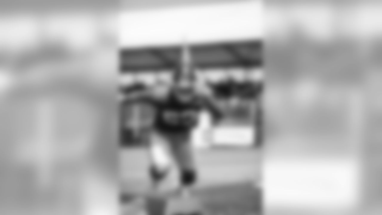 OLB Oshane Ximines (53) at New York Giants Training Camp 2019 at Quest Diagnostics Training Center in East Rutherford, NJ