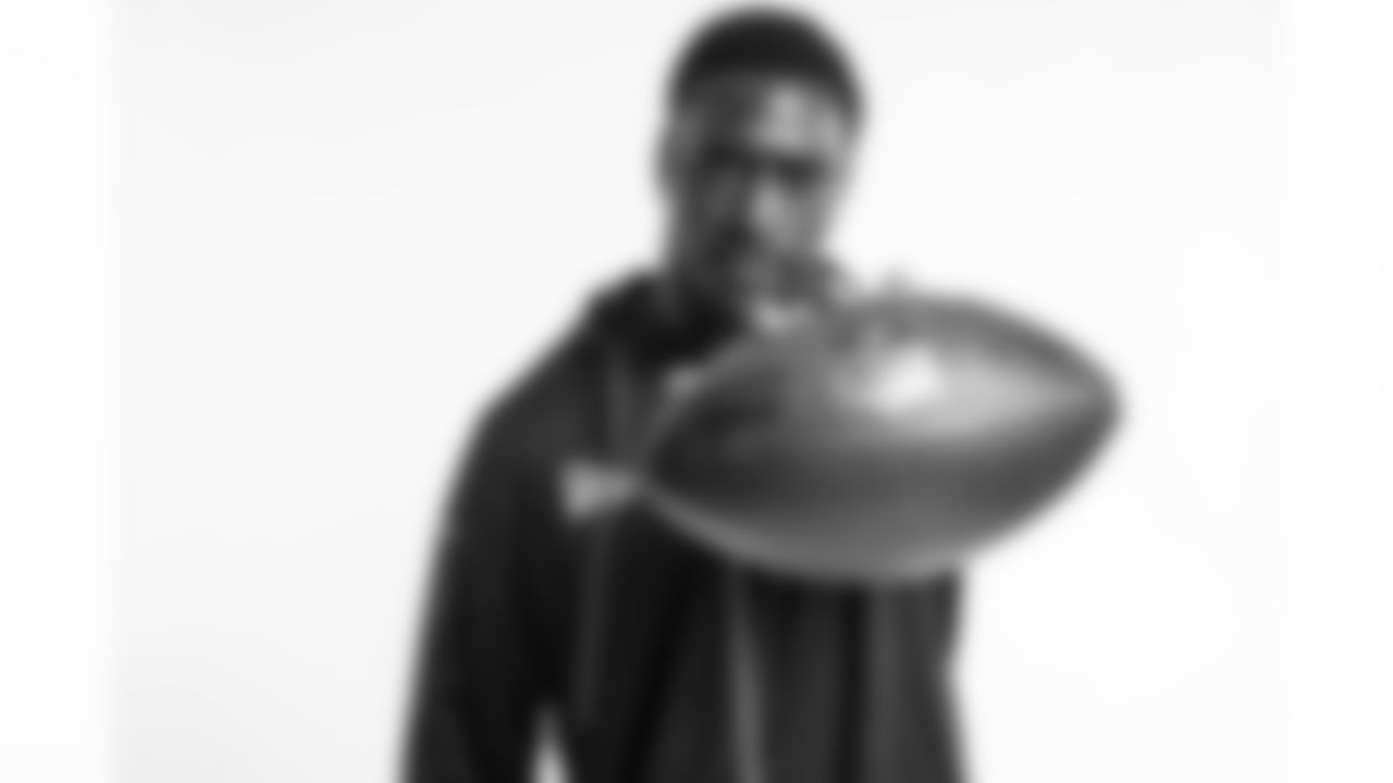 Alabama linebacker Dylan Moses poses for a portrait Saturday March 13, 2021 in Pensacola, FL. (Todd Rosenberg via AP)
