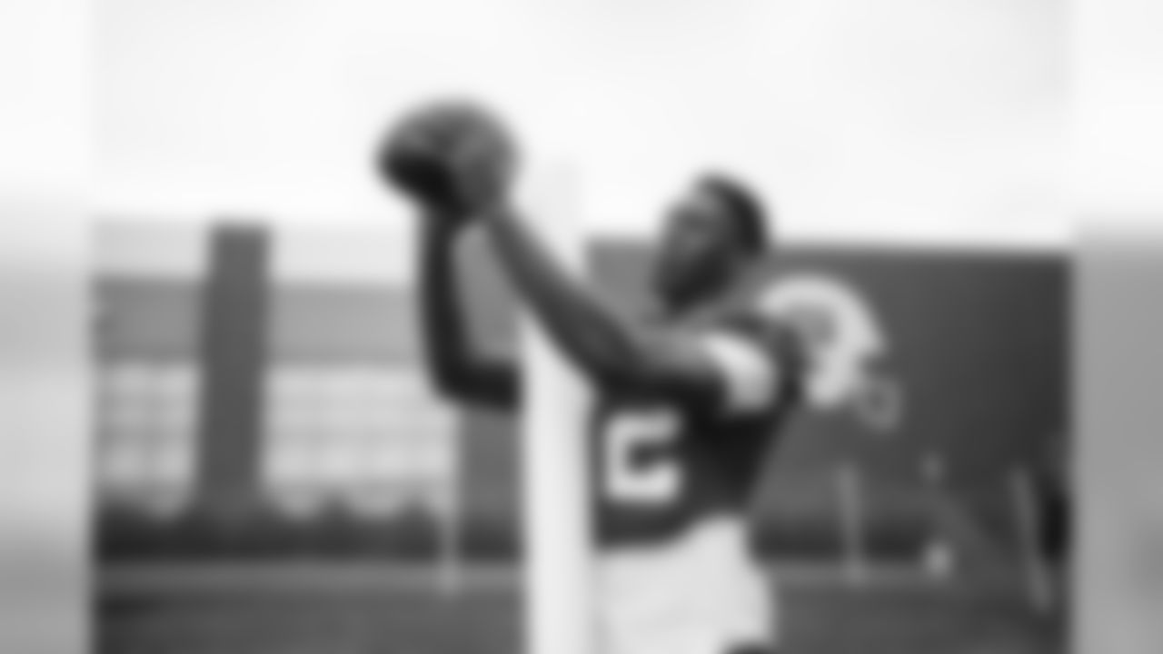 RB Wayne Gallman (22) at New York Giants Training Camp 2019 at Quest Diagnostics Training Center in East Rutherford, NJ