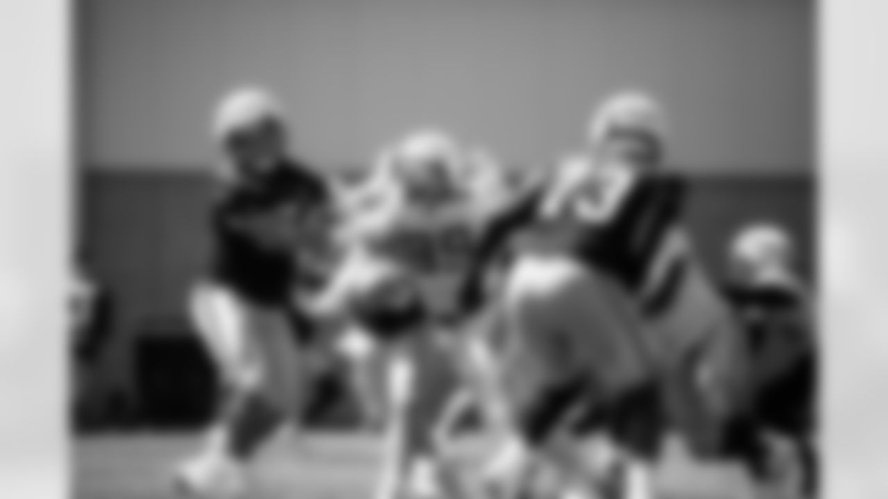 DL Leonard Williams (99), OL Evan Neal (73)
