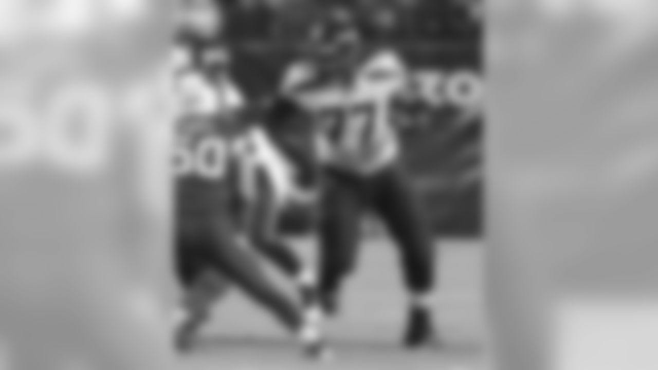 James Carpenter, Guard, Seahawks