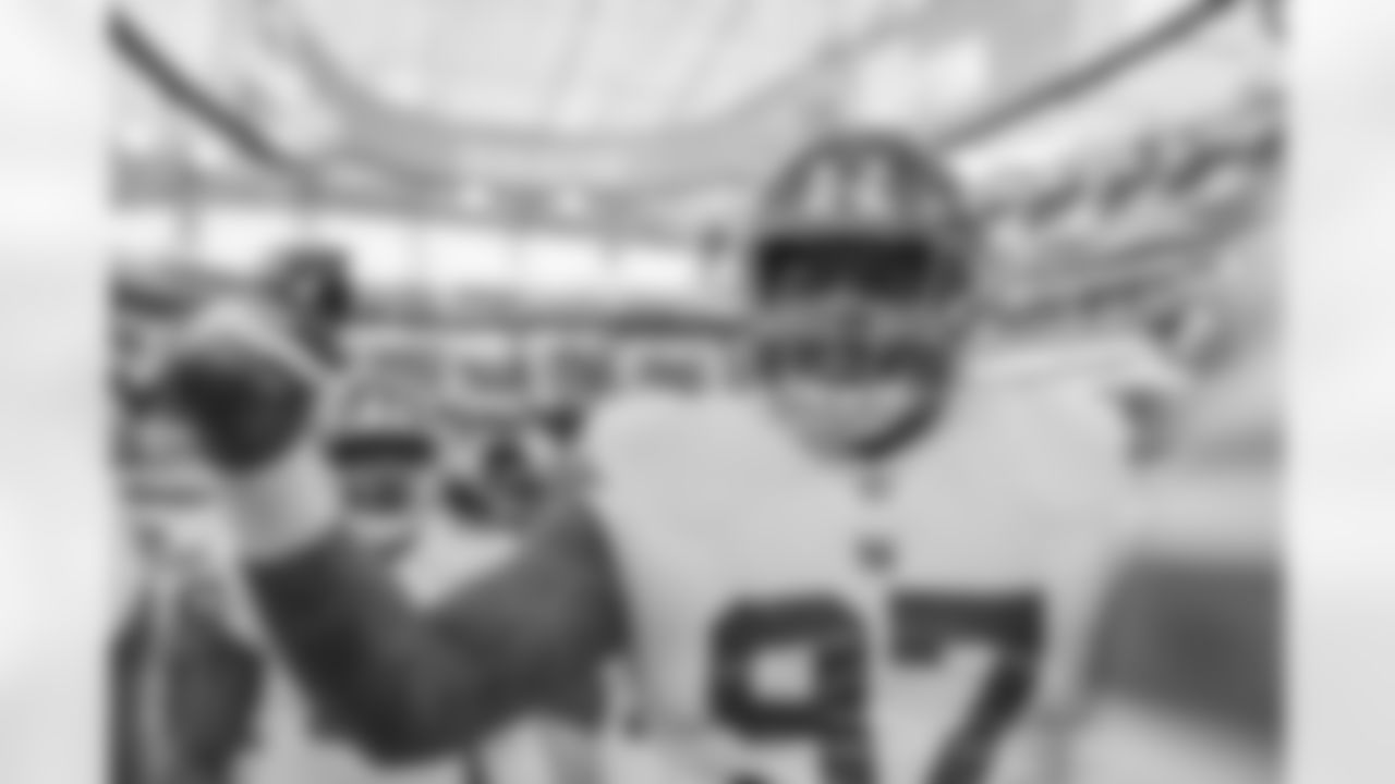 DL Dexter Lawrence