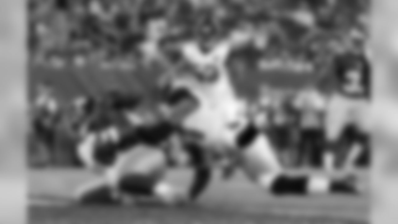 August 22: Giants 22, Jaguars 12. After both sides traded field goals for much of the night, backup quarterback Ryan Nassib eventually tipped the scales for the New York Giants with a touchdown pass to wide reciever Dwayne Harris in fourth quarter en route to a 22-12 victory over the Jacksonville Jaguars in the second week of the preseason - Read More