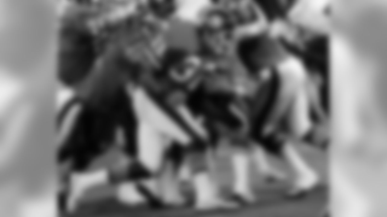 1947: RB Jon Keyworth