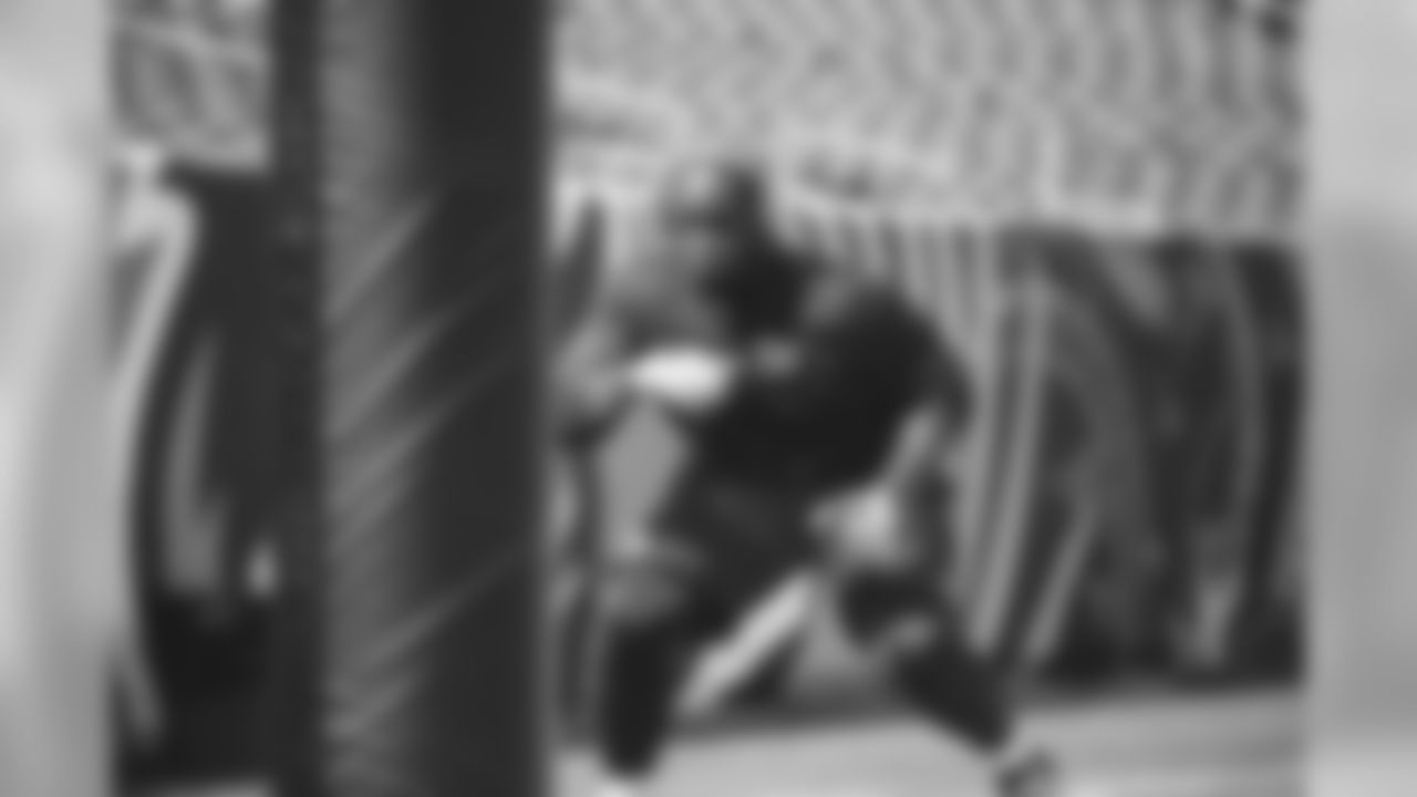 TACKLE MICHAEL BAMIRO
