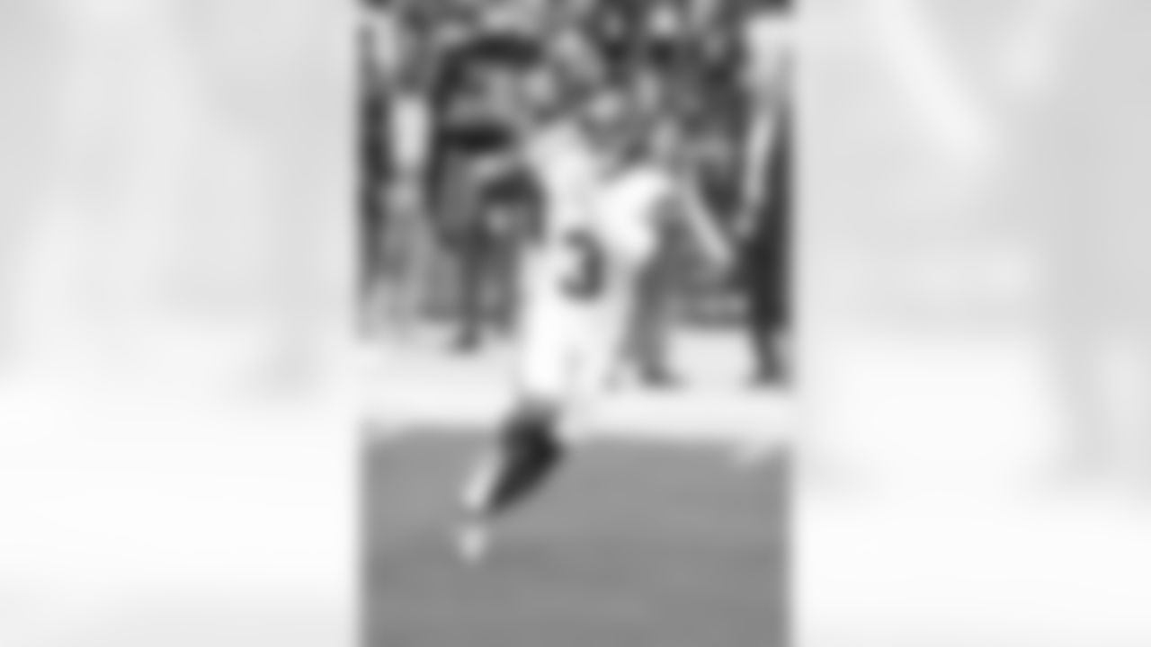 WR Sterling Shepard (3)