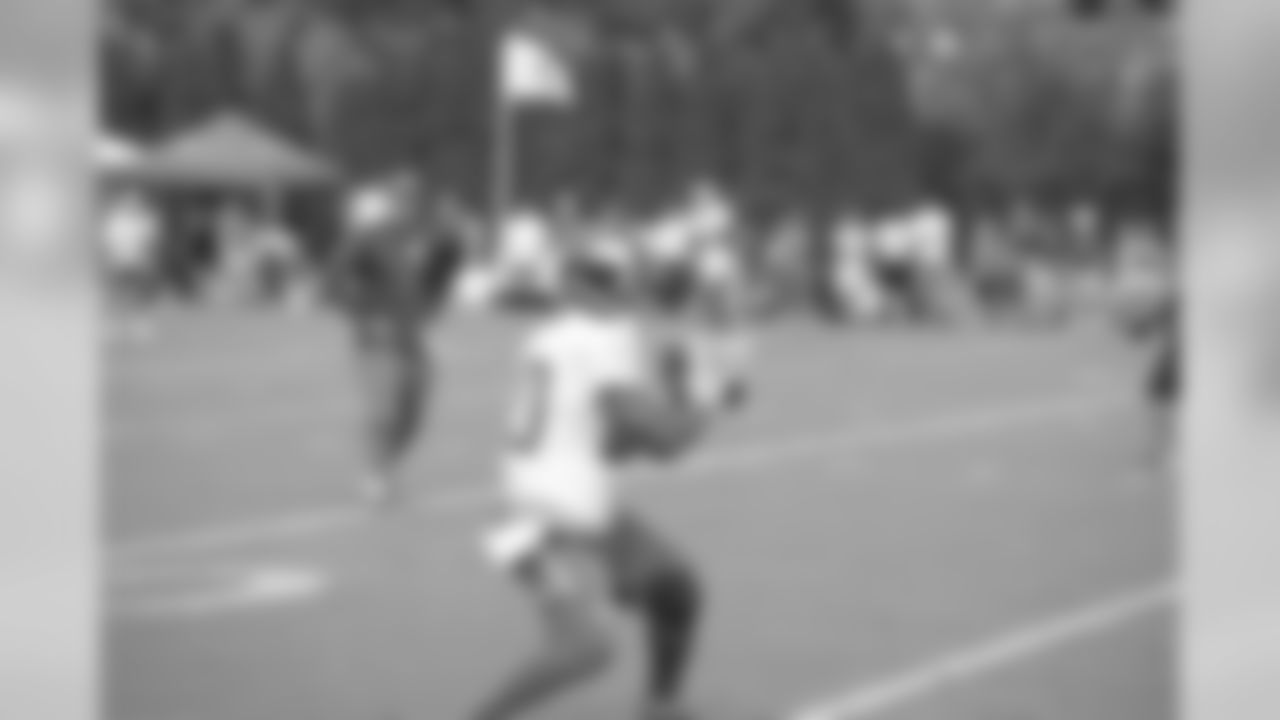 WR VICTOR CRUZ