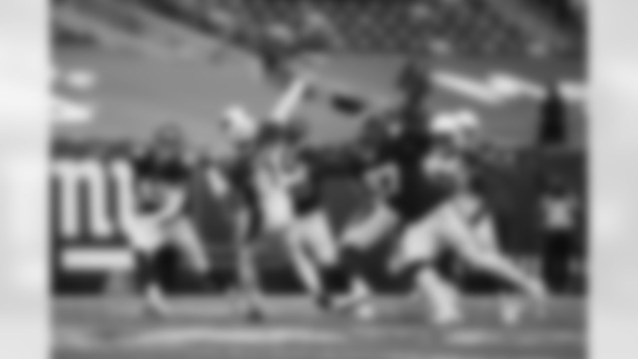 Dexter Lawrence (97)