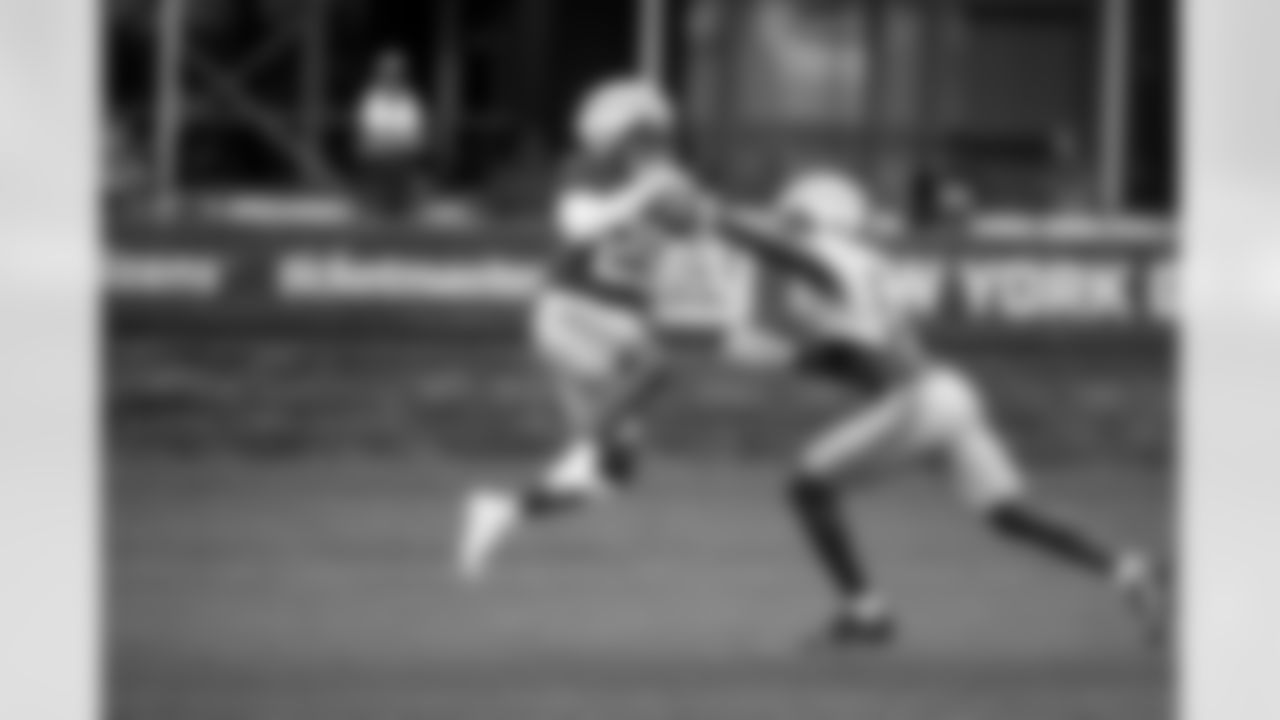 RB Jashaun Corbin (25)