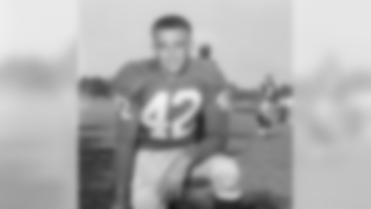 Charlie Conerly - Quarterback (1948-1961)