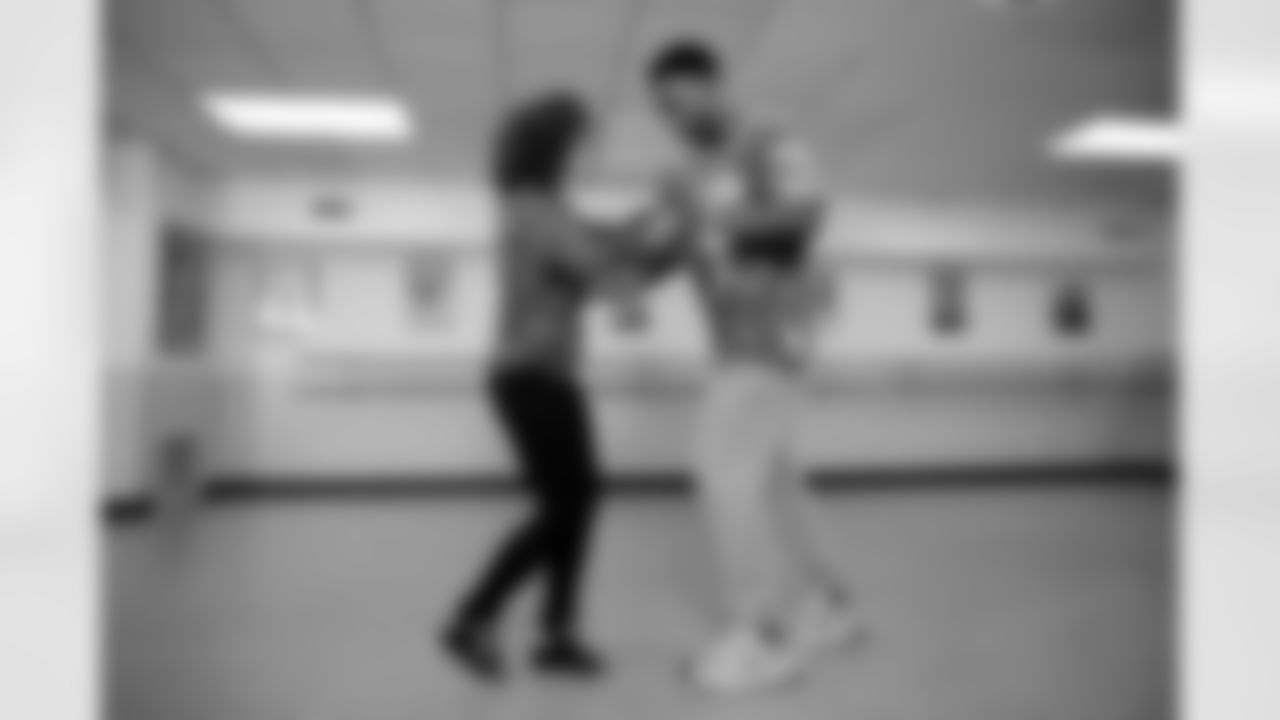 Eli Manning Show Salsa Dancing