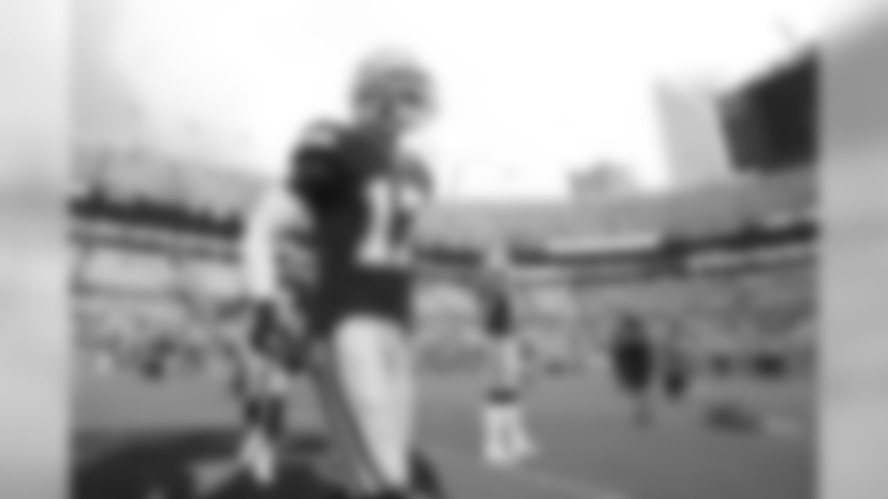 WR Allen Hurns