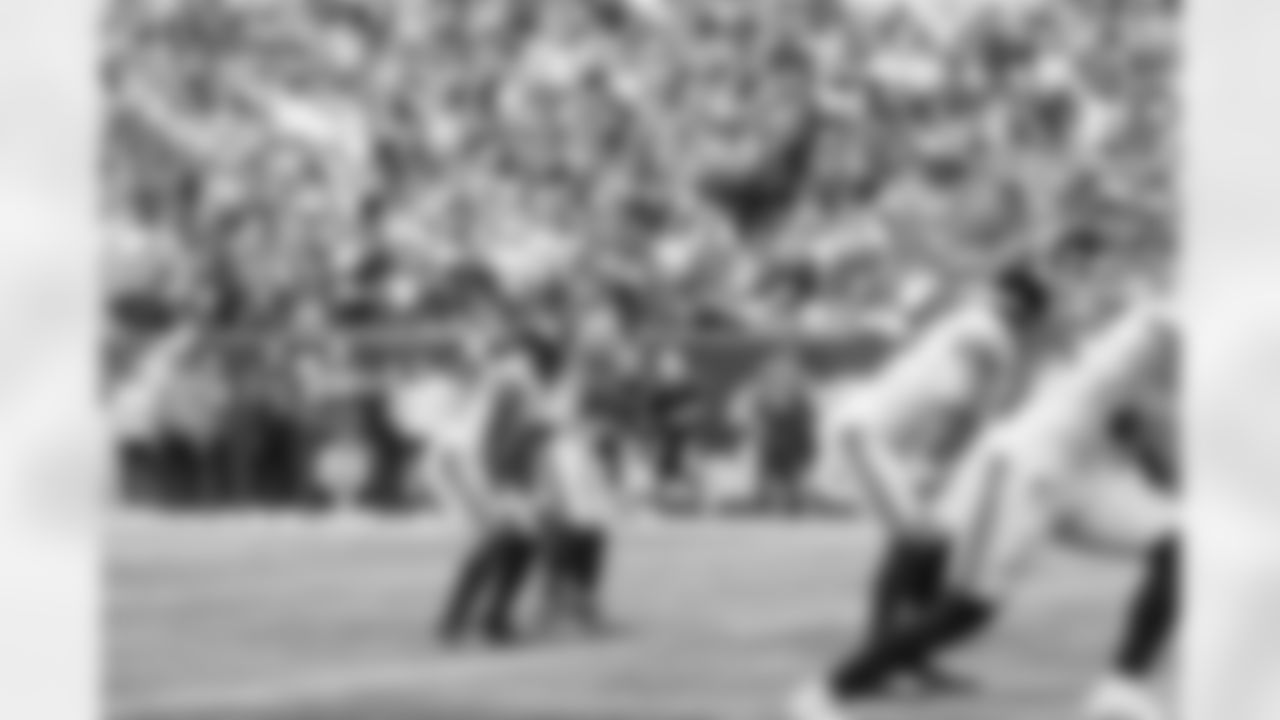 Saquon Barkley (26), Matt Breida (31)
