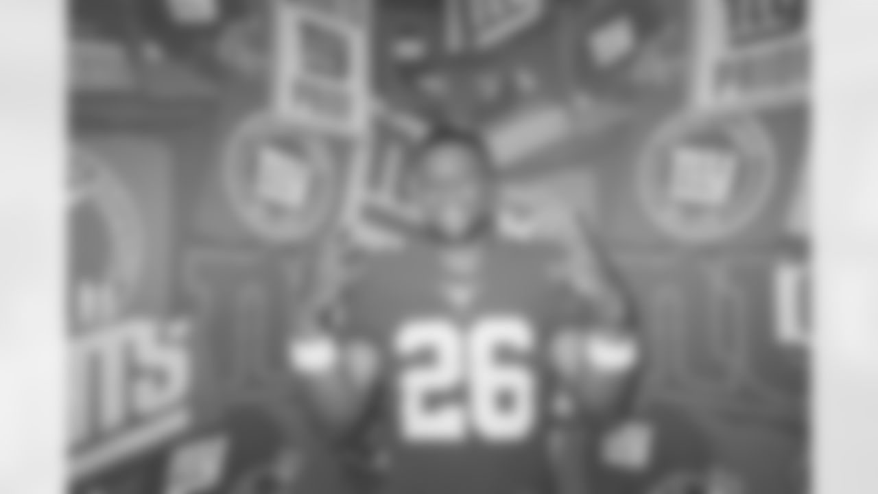 RB Saquon Barkley (26)