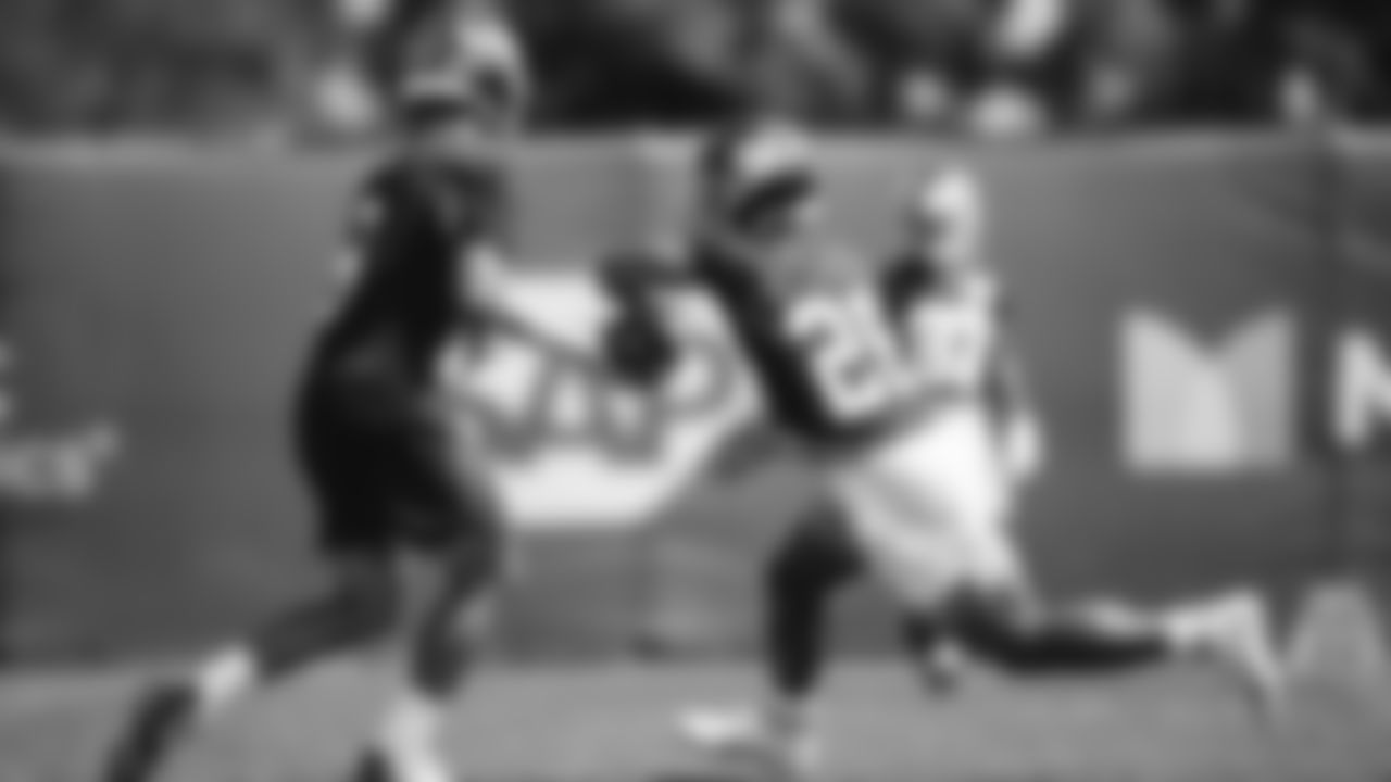 DANIEL-JONES-SAQUON-BARKLEY
